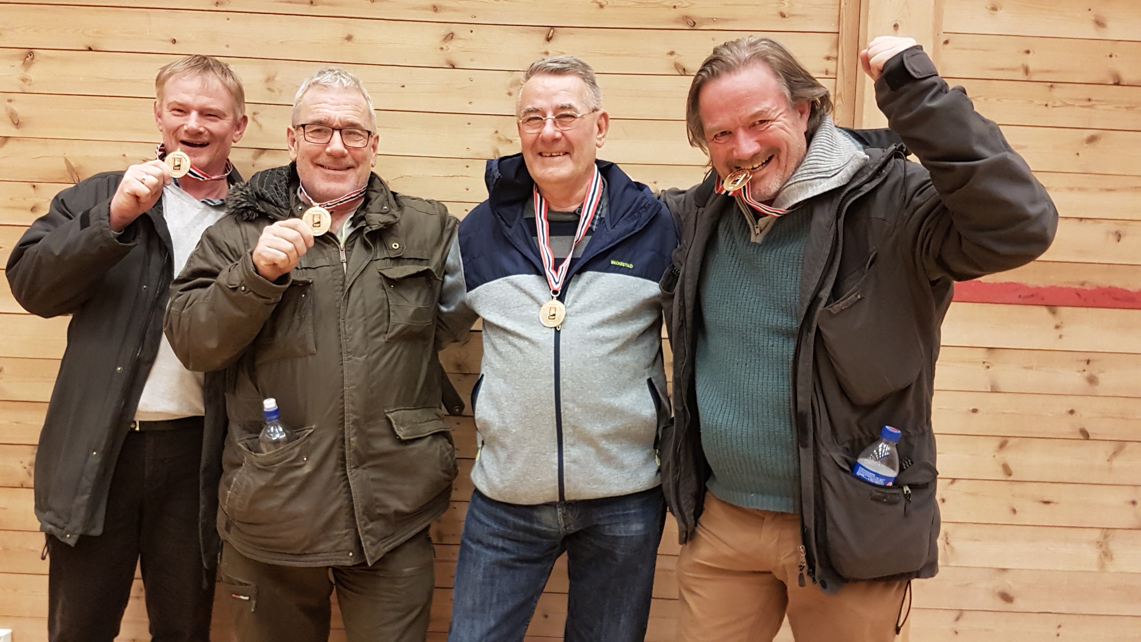 Om seriespill og bridgeaktiviteten generelt